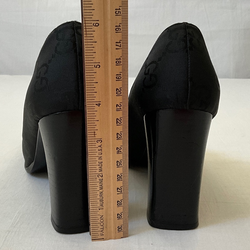 GUCCI Classic Monogram Canvas Pumps Size 9 Black - Picture 5 of 12